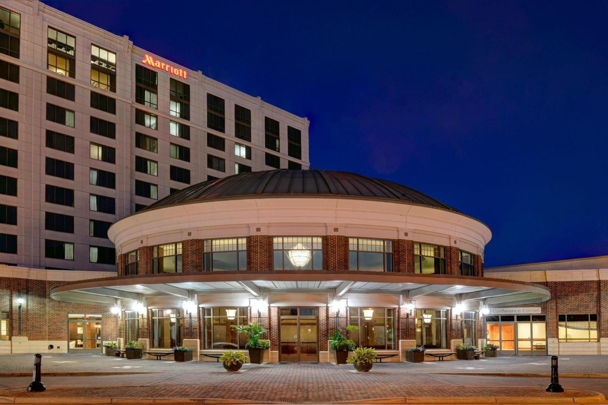 Newport News Marriott At City Center Exterior photo